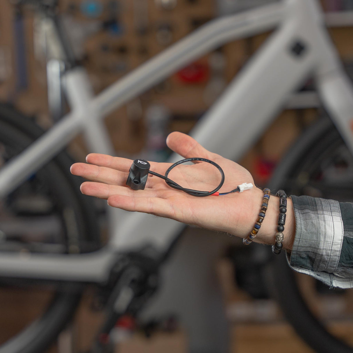 Bouton klaxon ST3, ST3 Pinion, ST5, ST5 ABS, ST5 Pinion, ST7 - Stromer