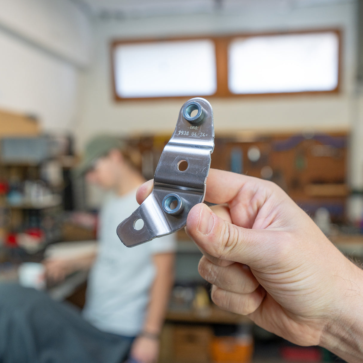 Mounting plate, long right for Bosch Cargo/Performance motor - Bosch eBike SmartSystem