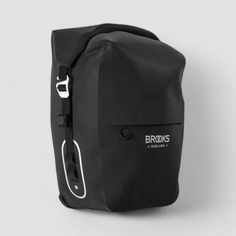BROOKS Scape Bag - Large (18-22L) - Black